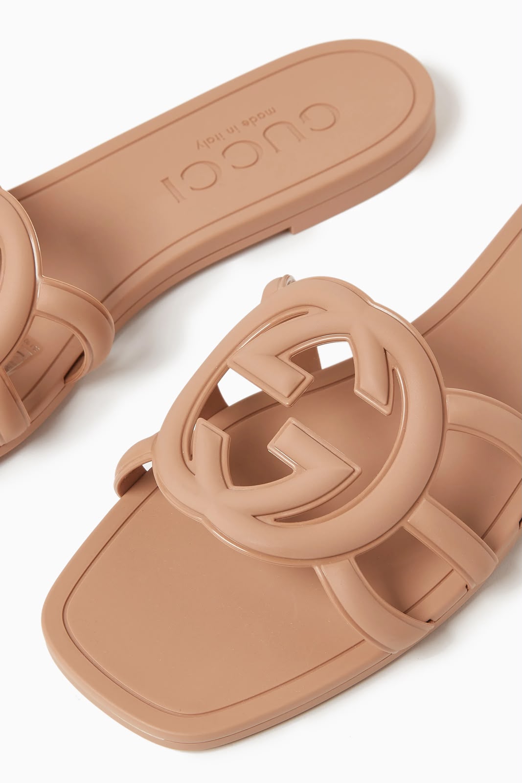 Gucci Interlocking G Slides - Beige - Beige - photo 1